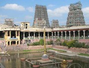 Meenakshi Temple: Famous temples in Tamilnadu