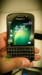 BlackBerry Q10 white coming soon with contract deals