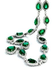 Beautify Yourself with Emerald Jewelry