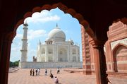 Taj Mahal Agra Mumbai Tour