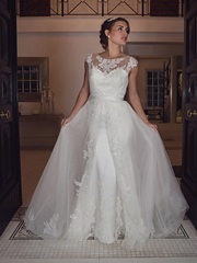 Exceptional Wedding Gowns Design in Buckinghamshire